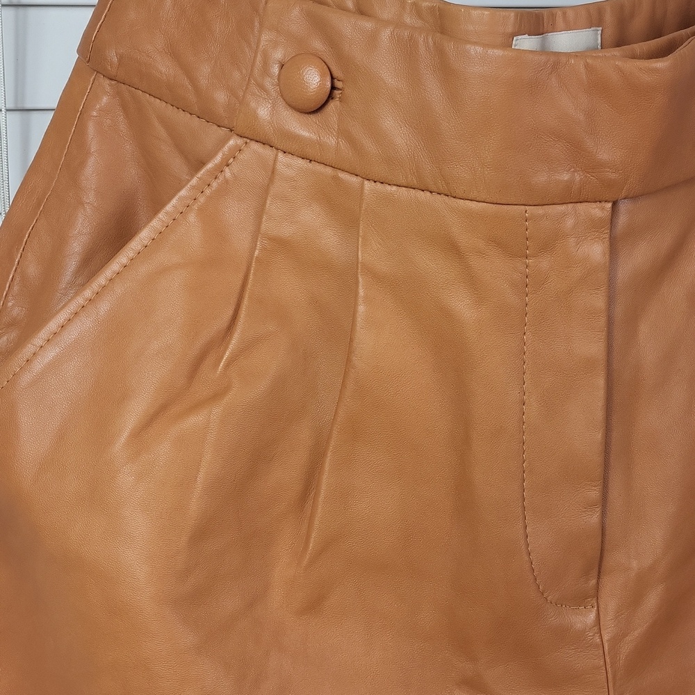 Sezane William Orange Lamb Leather High-Waist Cuffed Shorts. Size 6 - Picture 6 of 14